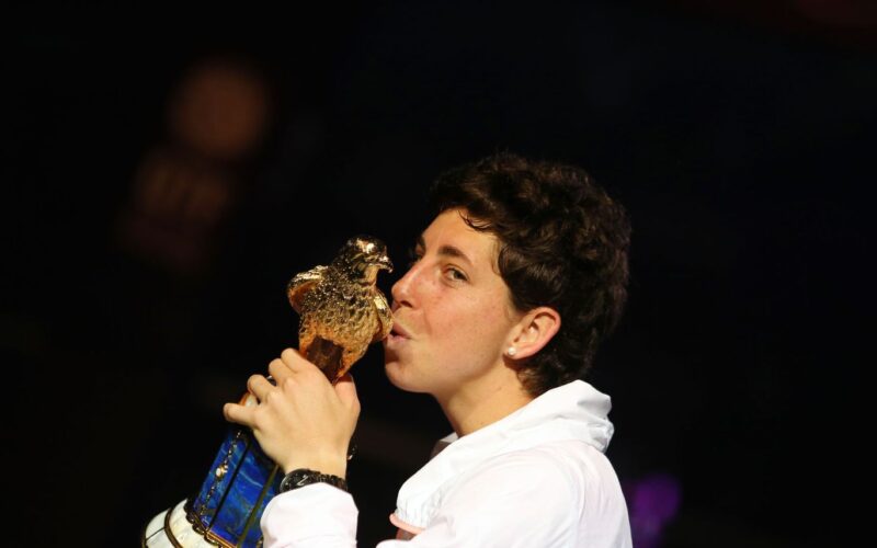 l-espagnole-carla-suarez-navarro-vainqueur-du-tournoi-wta-de-doha-le-27-fevrier-2016_5550683