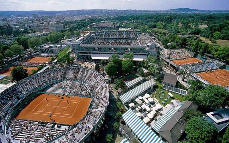 1209544_extension-de-roland-garros-coup-dur-pour-la-federation-francaise-de-tennis-web-tete-021794780560
