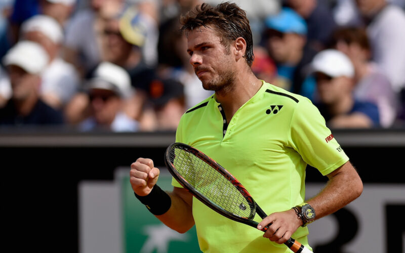 Stanislas-Wawrinka-Audemars-Piguet-Royal-Oak-Offshore-Diver-Chronograph-26703ST-Yellow-Roland-Garros-2016-1
