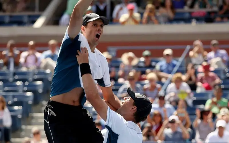 090614-Tennis-Mike-Bryan-Bob-Bryan-PI.vresize.1200.675.high.74