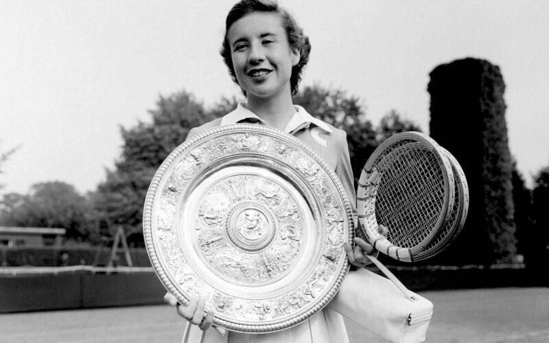 MAUREEN CONNOLLY ("LITTLE MO") (USA) WIMBLEDON CHAMPION 1954