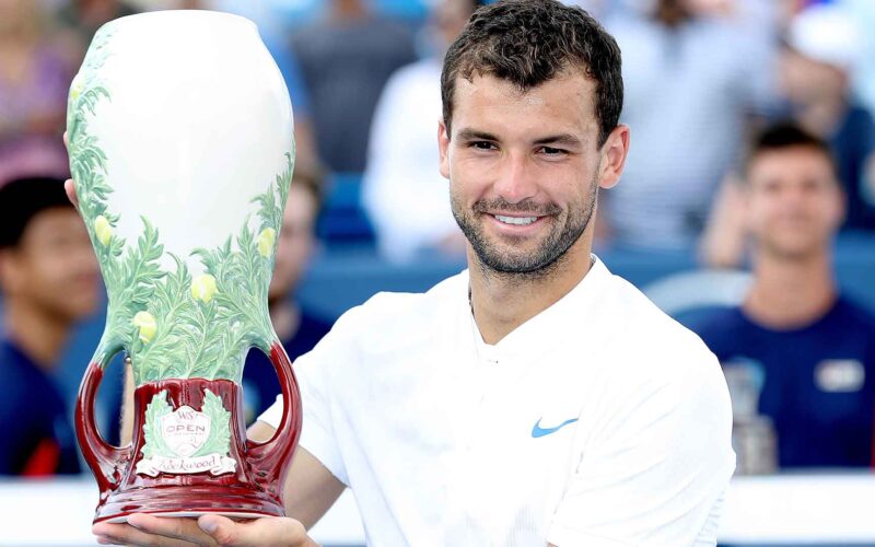 dimitrov-cincinnati-2017-final-trophy