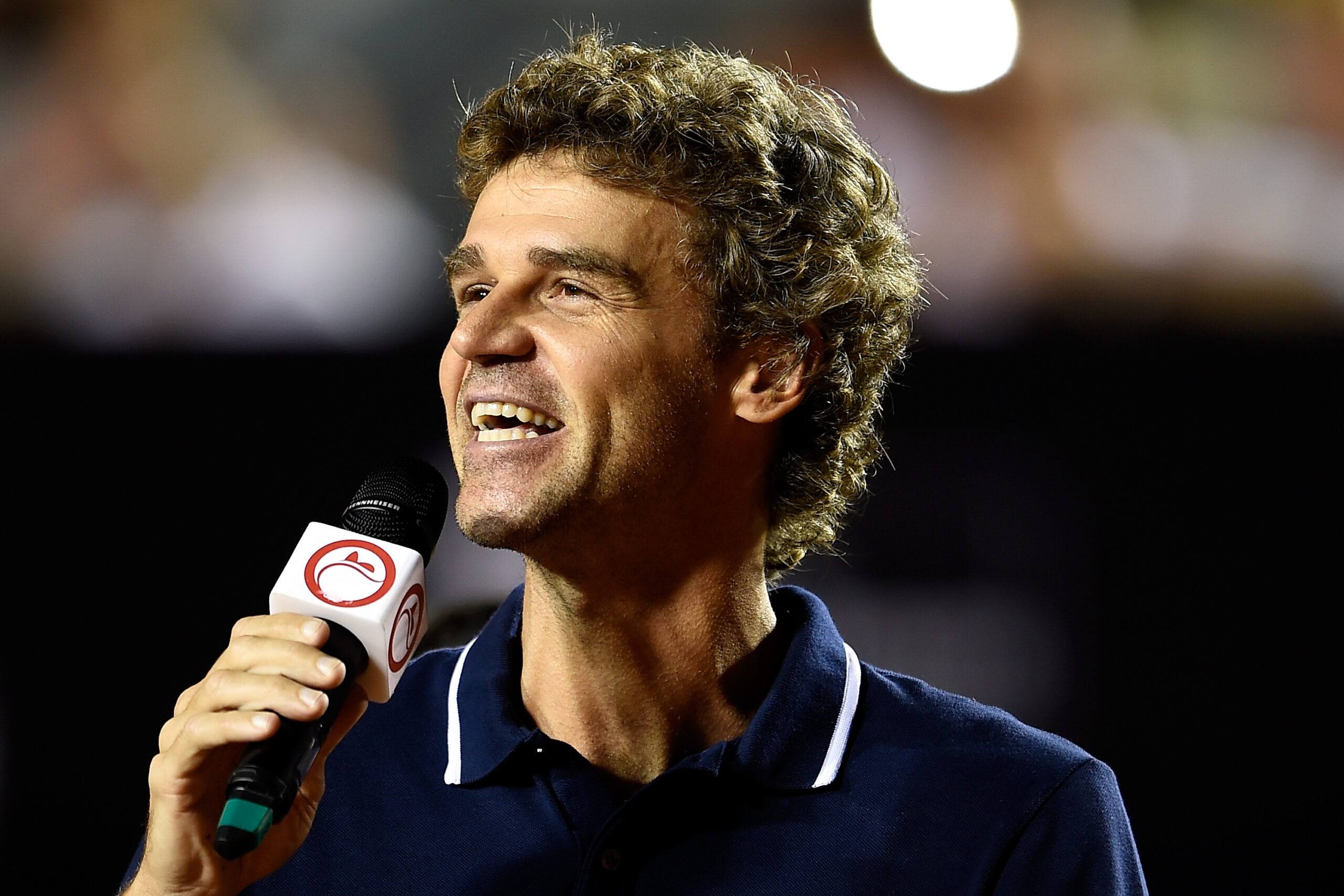RIO DE JANEIRO, BRAZIL - FEBRUARY 16:  Brazilian former player Gustavo Kuerten is presented a plaque commemorating center court being named in his honor during a ATP Rio Open 2016 at Jockey Club Rio de Janeiro on February 16, 2016 in Rio de Janeiro, Brazil.  (Photo by Buda Mendes/Getty Images)