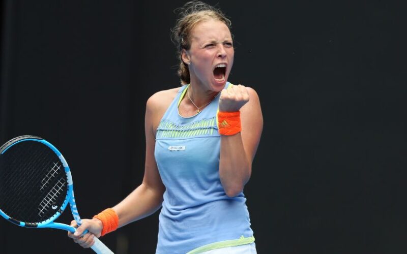 (180121) -- MELBOURNE, Jan. 21, 2018 (Xinhua) -- Anett Kontaveit of Estonia celebrates during the women's singles fourth round match against Carla Suarez Navarro of Spain at Australian Open 2018 in Melbourne, Australia, Jan. 21, 2018. Anett Kontaveit lost 1-2. (Xinhua/Li Peng)