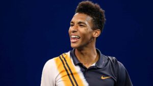 Felix Auger-Aliassime senza paura: ad Halle per battere Roger Federer