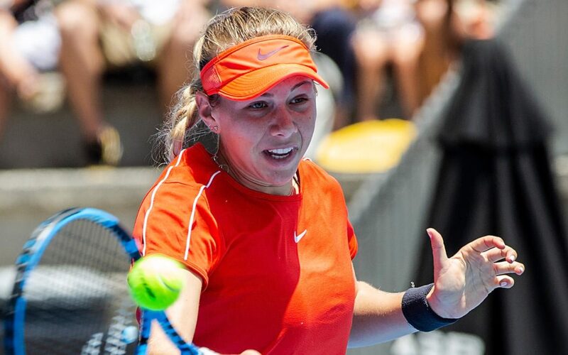 amanda_anisimova_advances_into_third_round