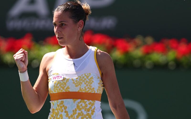 March 16, 2014 Indian Wells, California. Women's final Agnieszka Radwanska vs. Flavia Pennetta at the 2014 BNP Paribas Open. (Photo by Billie Weiss/BNP Paribas Open)