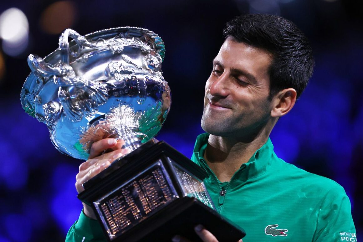 Australian Open 2023, Djokovic attende buone notizie, intanto arrivano