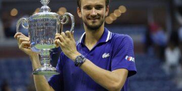 Medvedev nuovo numero 1: un pacifista e “sognatore”, ma (forse) senza bandiera