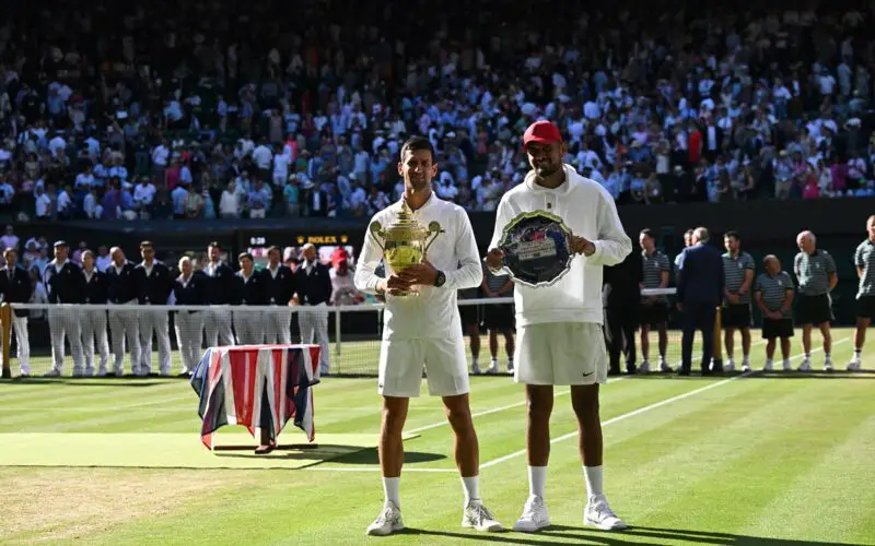 Djokovic e Kyrgios alla premiazione di Wimbledon 2022. Credits: AELTC/ Florian Eisele