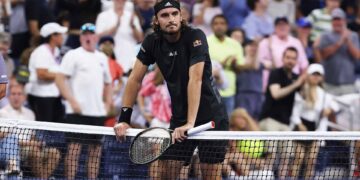 US Open: Tsitsipas fuori al primo turno; sfuma il sogno del numero 1