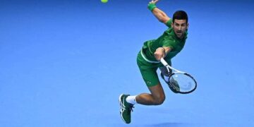 ATP Finals Torino Day 2: un Djokovic perfetto sconfigge Tsitsipas, a Rublev il derby-maratona contro Medvedev