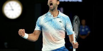Djokovic impensierito più dal vento che da Rublev. Decima semifinale all’Australian Open, affronterà Tommy Paul.