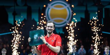 ATP 500 Rotterdam: Sinner cede in finale al terzo set contro un imperioso Medvedev