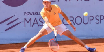 Arnaldi e Giustino qualificati a Barcellona, Cobolli a Monaco di Baviera. A Banja Luka Maestrelli batte Fils