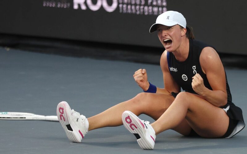 231107101759-01-gnp-seguros-wta-1106-swiatek