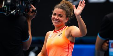 WTA 1000 Dubai: Jasmine Paolini è in semifinale. Cirstea annulla 6 match point a Vondrousova