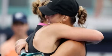 WTA 1000 Miami: Sabalenka torna in campo dopo la morte dell’ex fidanzato e accede al terzo turno