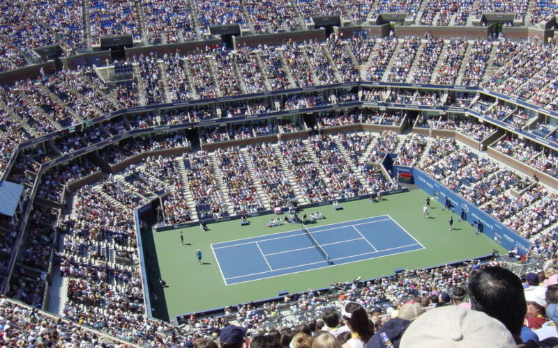 1200px-Arthur_ashe_stadium_interior