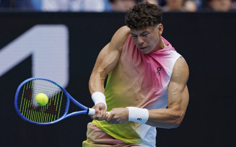 2025-01-16T024029Z_1034439268_UP1EL1G07FGRW_RTRMADP_3_TENNIS-AUSOPEN-scaled[1]