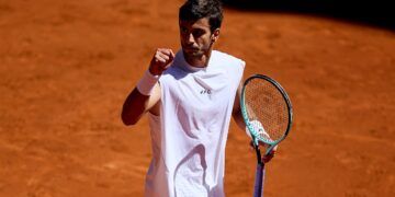 Atp Madrid, uno stratosferico Musetti stende Tsitsipas in due set