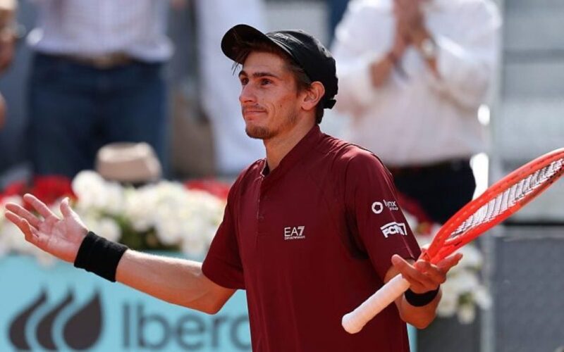arnaldi-djokovic-vittoria-e-scuse-01-1200x675[1]