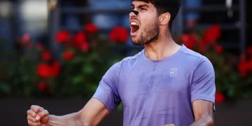Alcaraz vola in finale a Roma: “Sento fiducia, pronto a tutto, anche ai tifosi di Sinner”
