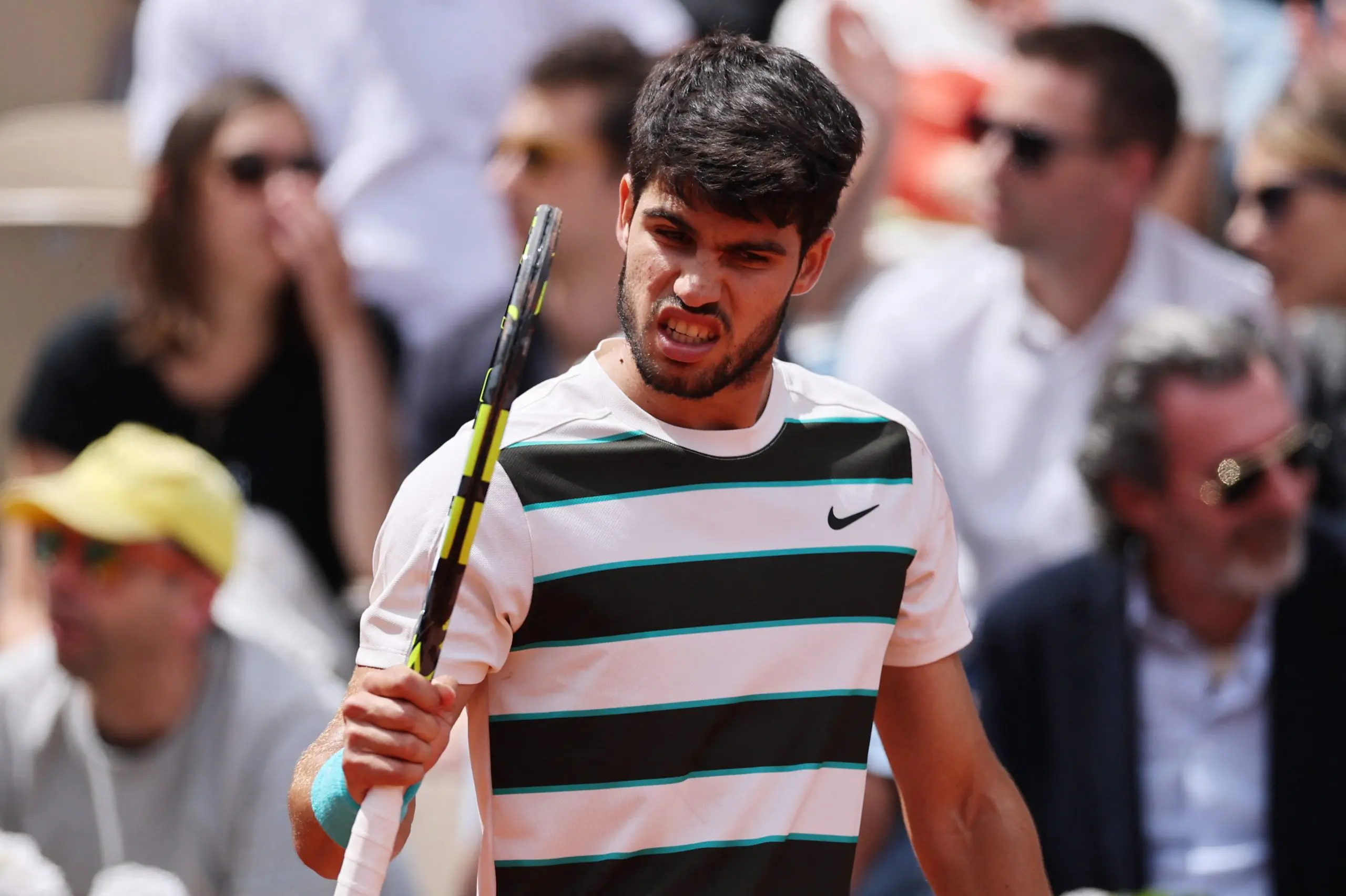 2025-05-26T122329Z_1638701277_UP1EL5Q0YF489_RTRMADP_3_TENNIS-FRENCHOPEN-scaled.jpg[1]