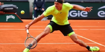 Zverev ritrova fiducia a Parigi: “Accetto i miei alti e bassi, non sono come i Big 3”