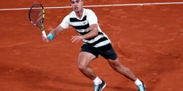 Alcaraz supera Marozsan e guarda avanti: “La finale con Sinner? È troppo presto per pensarci”