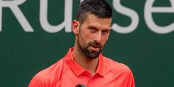Djokovic torna a dominare al Roland Garros: superato McDonald senza sbavature