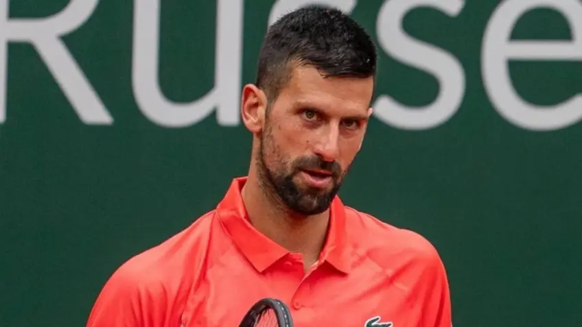 atp-ginevra-novak-djokovic-nella-storia-batte-hurkacz-e-conquista-il-100-titolo[1]