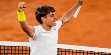 Rimonta d’autore: Cobolli incanta Amburgo e conquista la finale