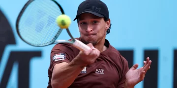 Darderi brilla ad Amburgo: debutto perfetto contro Dedura-Palomero