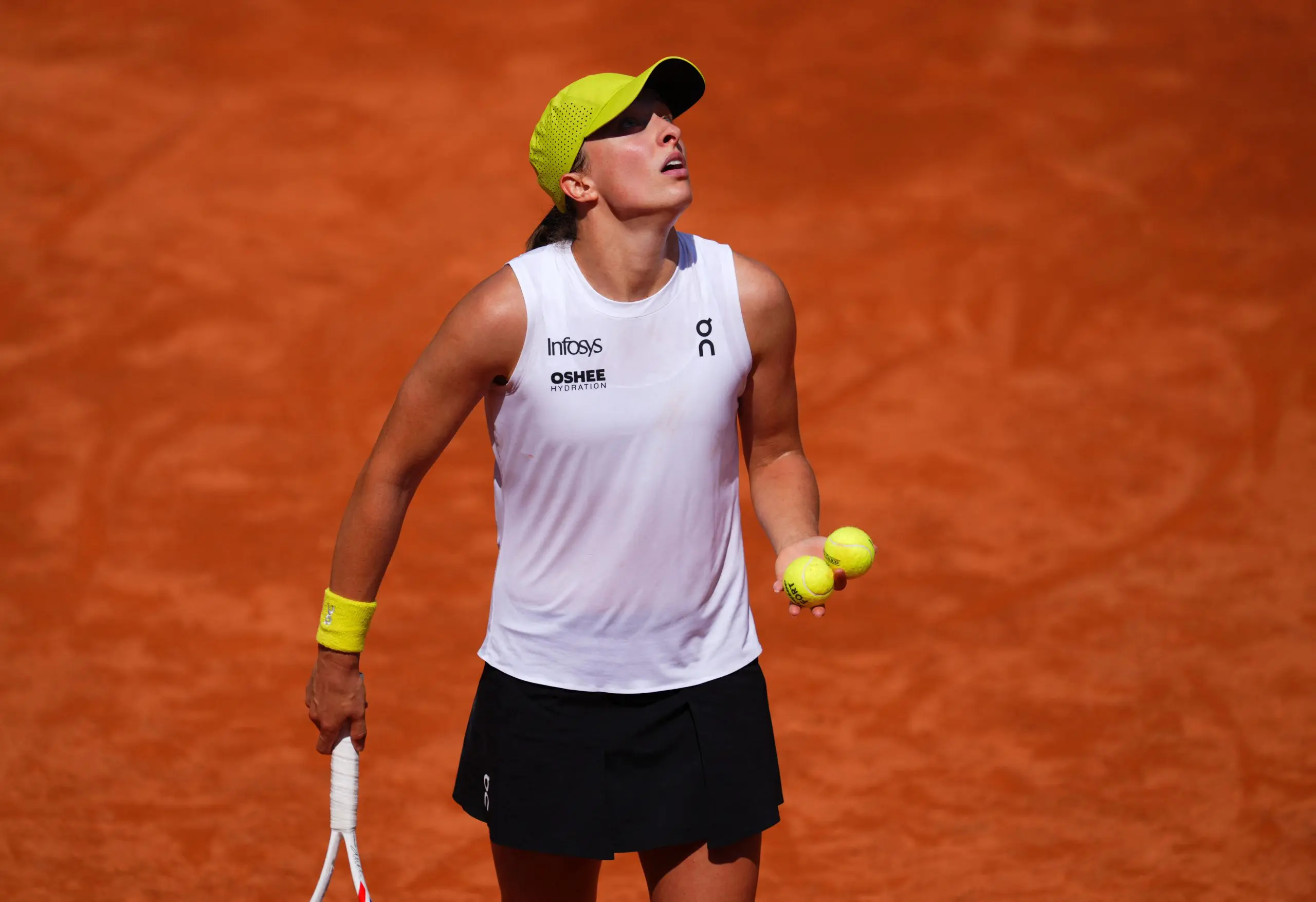 2025-05-10T132040Z_766915844_UP1EL5A112EKP_RTRMADP_3_TENNIS-ROME-1-1-scaled.jpg[1]