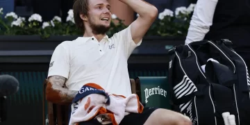 Bublik-show al Roland Garros, spettacolo puro contro Draper. Gli highlights del match (VIDEO)