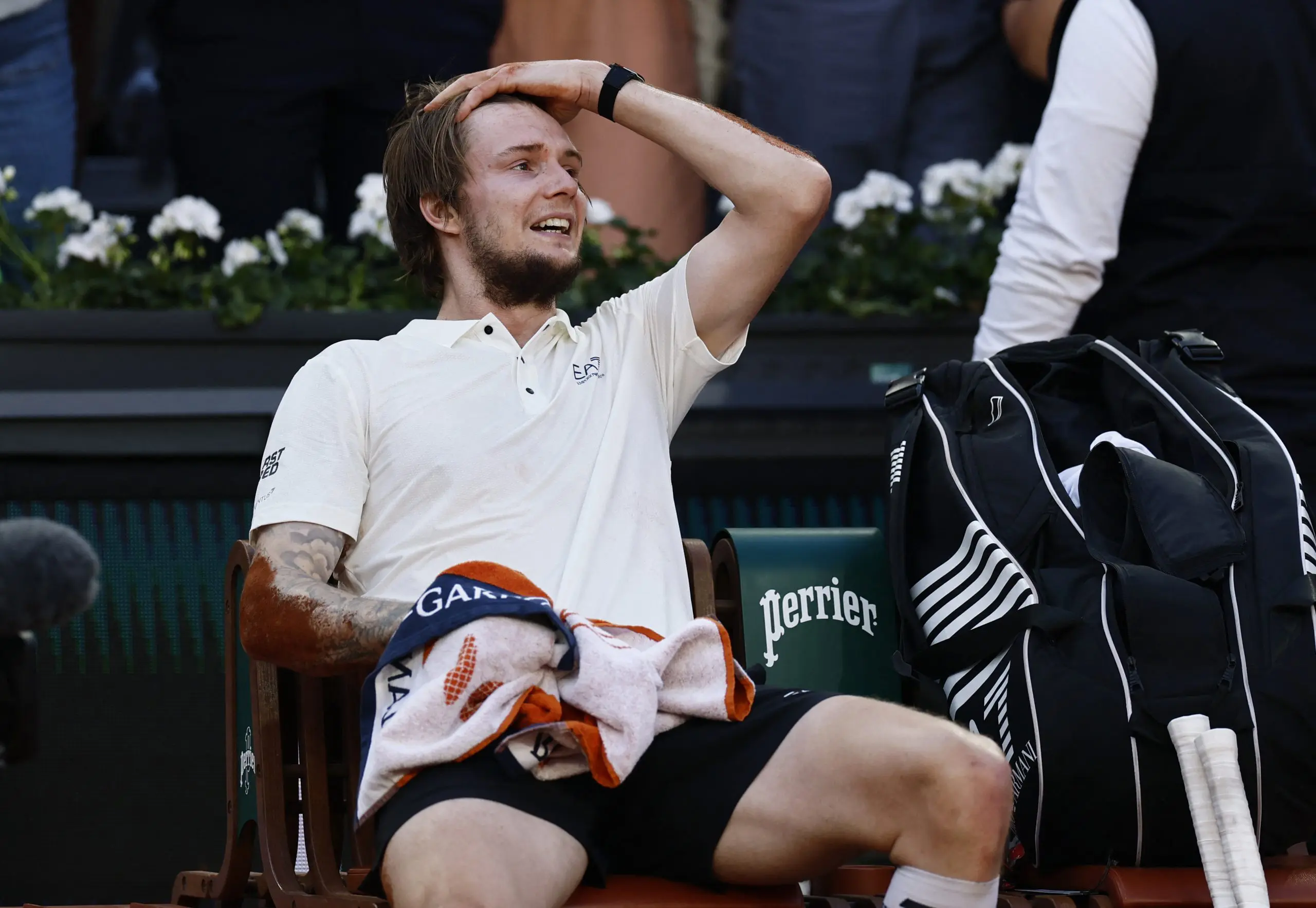 2025-06-02T173718Z_1437182193_UP1EL621CY4ND_RTRMADP_3_TENNIS-FRENCHOPEN-scaled.jpg[1]