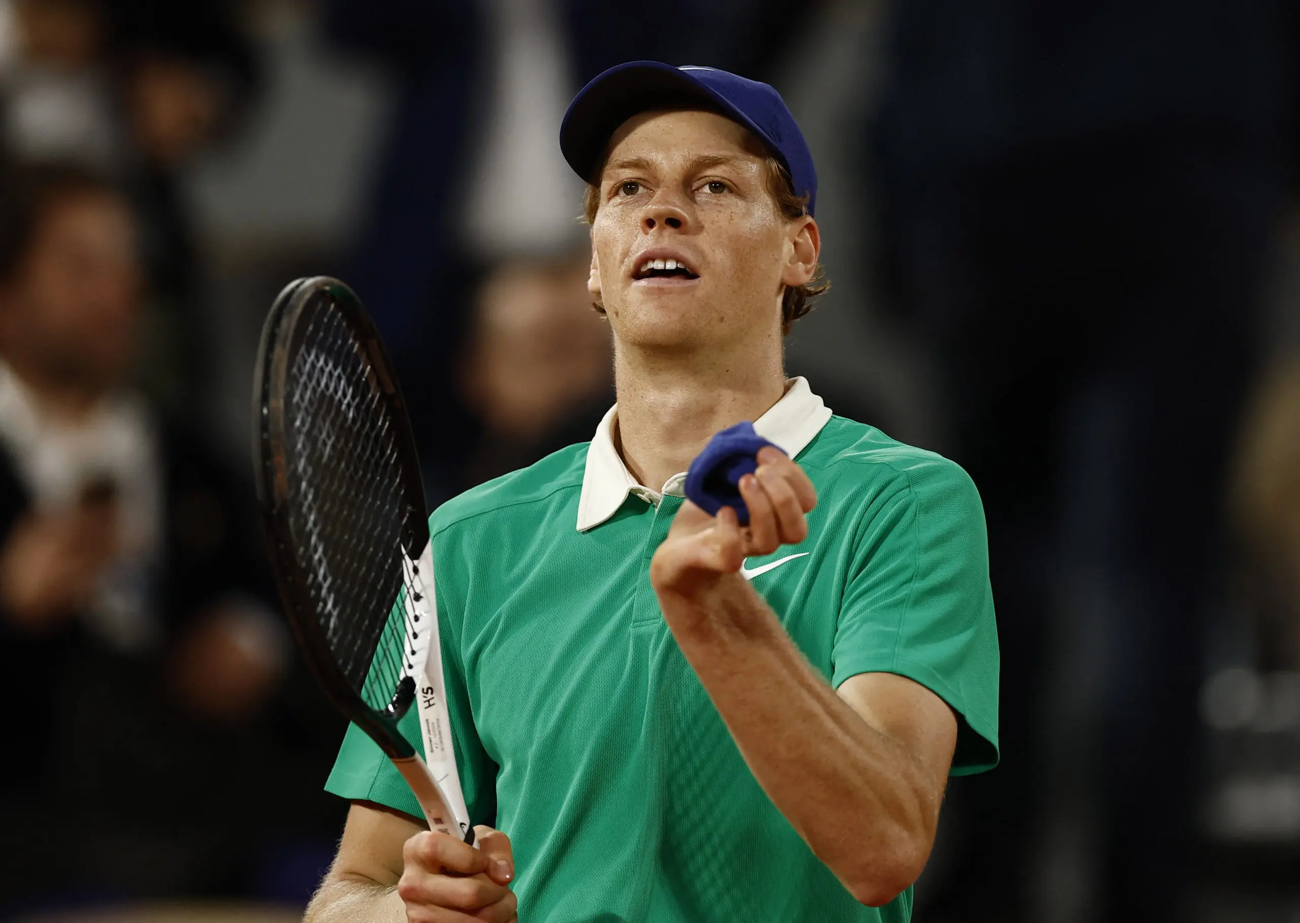 2025-06-02T203343Z_1405116340_UP1EL621L45P7_RTRMADP_3_TENNIS-FRENCHOPEN-scaled.jpg[1]