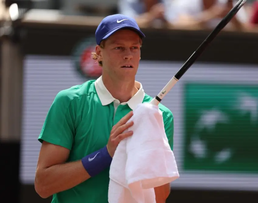 jannik-sinner-comments-on-men-getting-prime-time-over-women-at-french-open[1]