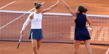 Errani e Paolini volano ai quarti del Roland Garros: “Abbiamo messo tennis e testa”